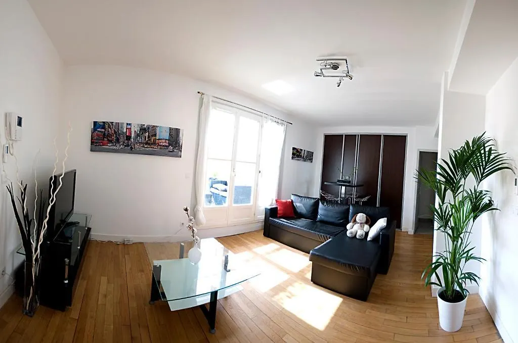 Les Appartements Du Vieux-Port: Appartement Haussmannien Marseille Apartment