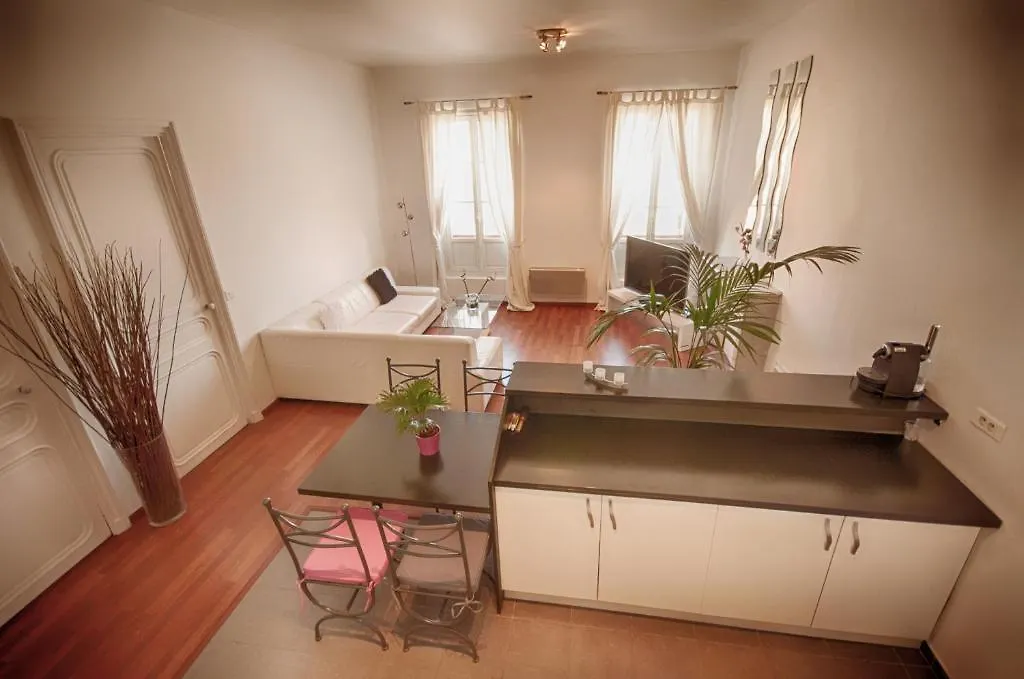 Apartment Les Appartements Du Vieux-Port: Appartement Haussmannien Marseille